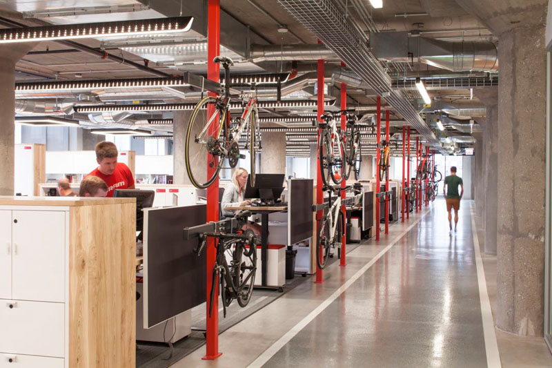 sram-office_210316_03